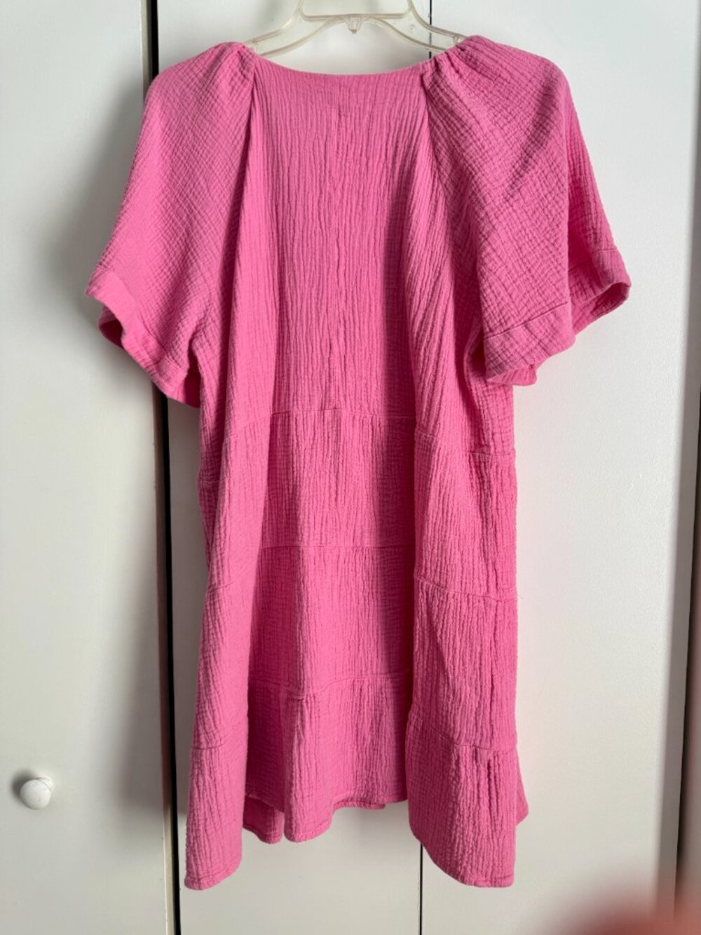 New In Pink Tiered Mini Dress V-Neck Short Sleeve Gauze Babydoll Boho Large - Picture 2 of 9